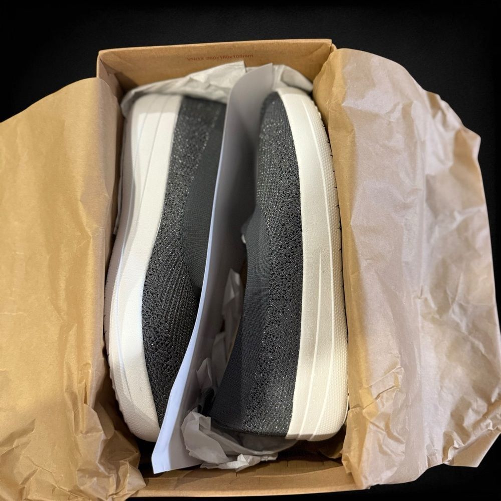 New Without Tags fitflop UberKnit Slip On Ballerina Sneakers Gray/Metallic 8